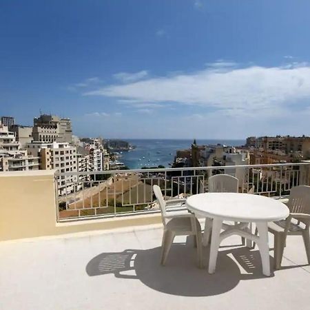 Seaview Penthouse Balluta Bay Vc Сент Джулианс Экстерьер фото