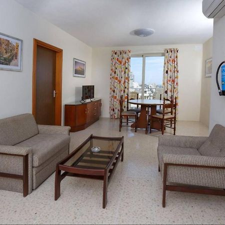 Seaview Penthouse Balluta Bay Vc Сент Джулианс Экстерьер фото